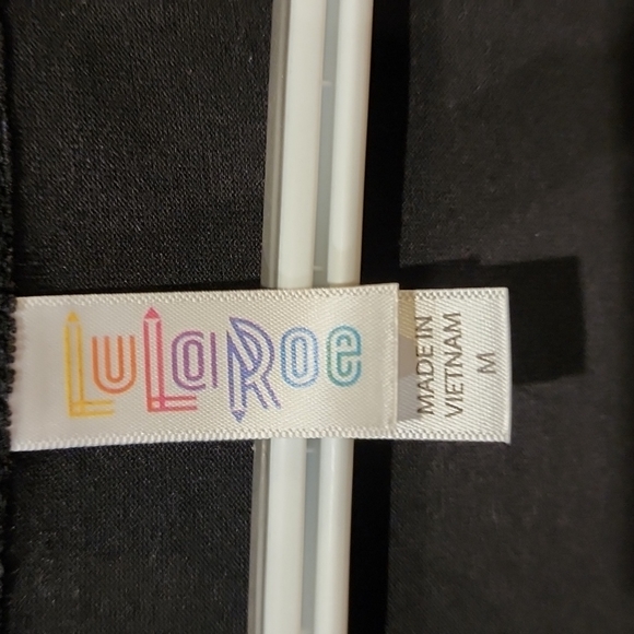 LuLaRoe Sally checkered top size M - Picture 2 of 4